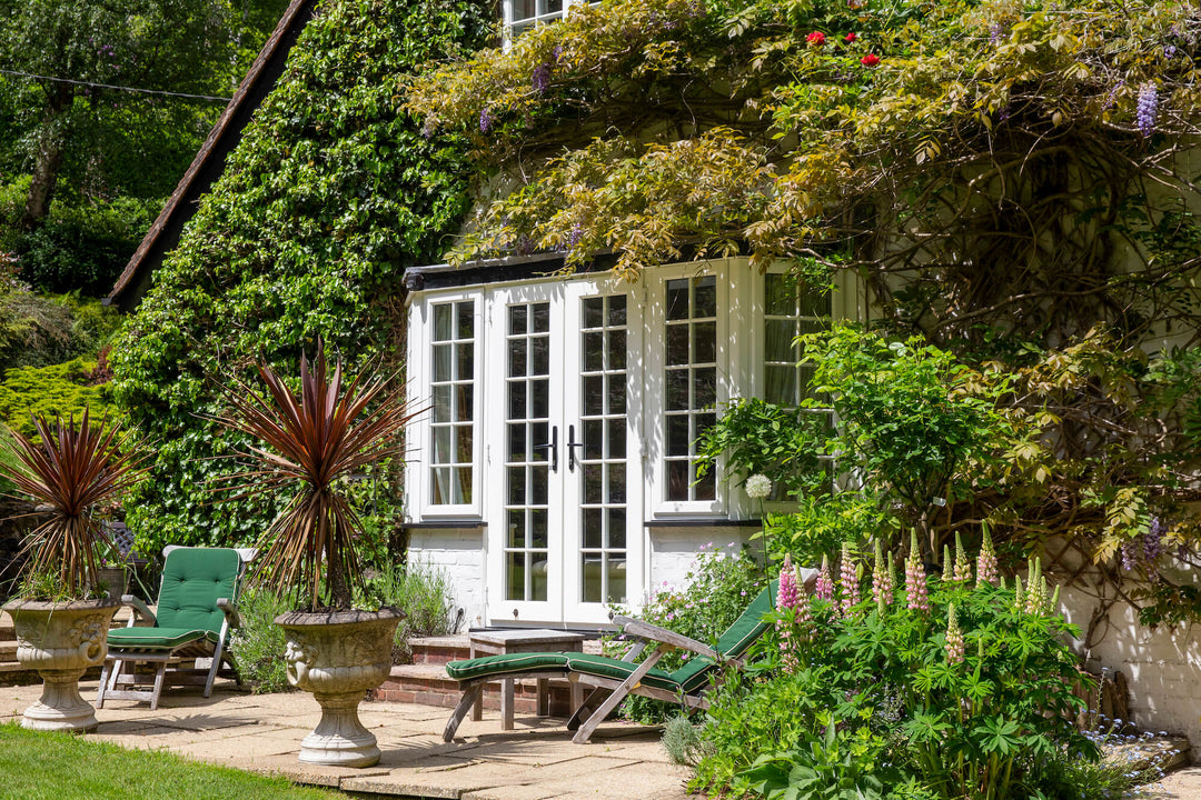 The Garden at Follyfield Cottage