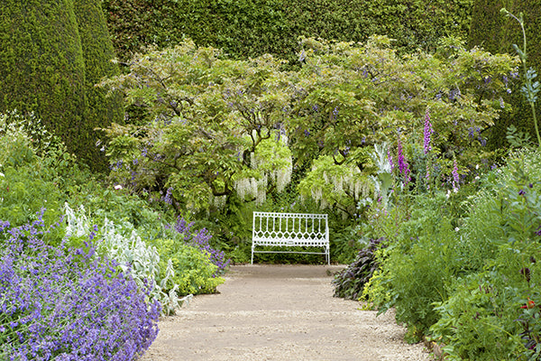 Garden trends - romantic gardens